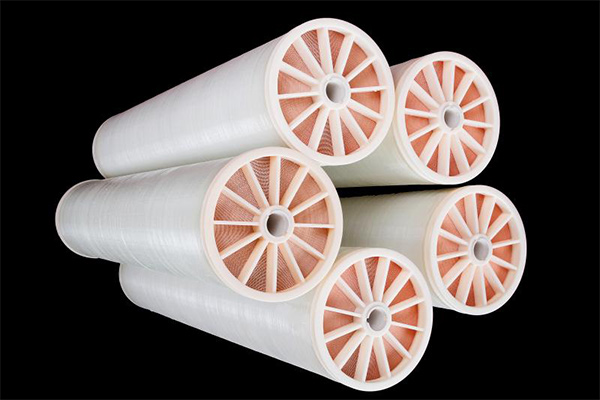 反滲透設(shè)備結(jié)垢的原因都有哪些，該怎么解決